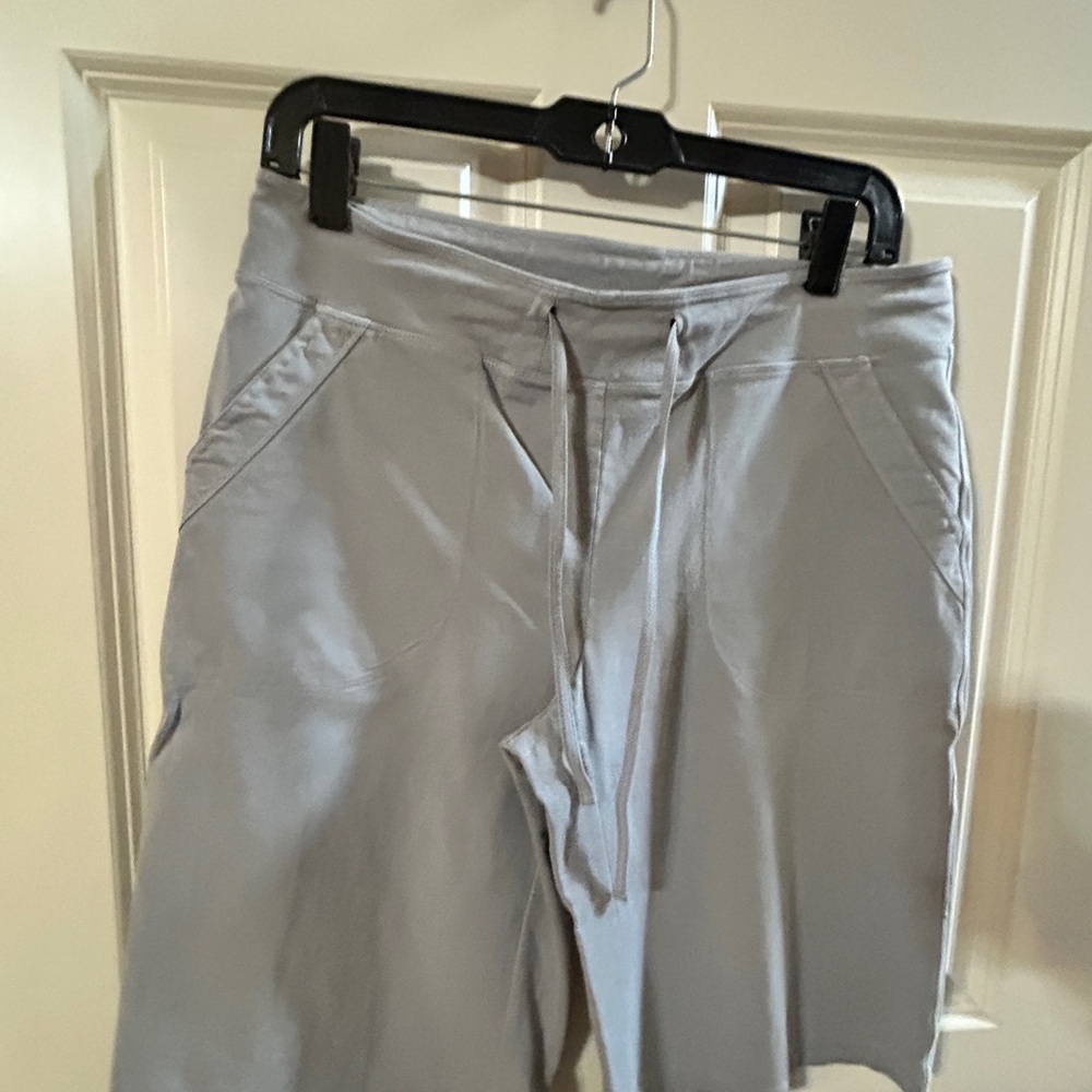 Neon Buddha Light Gray Capris